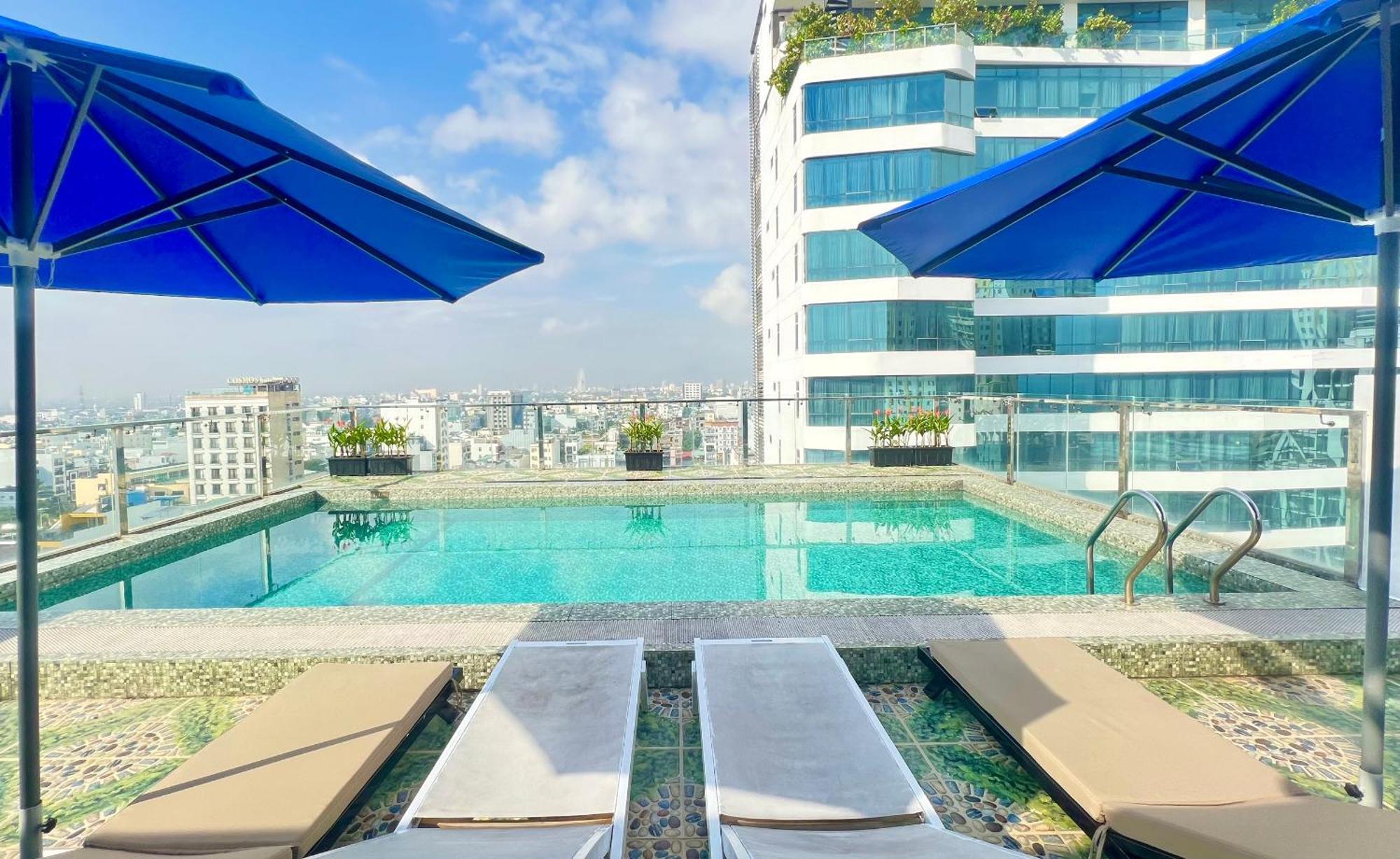 Palazzo Luxury Hotel Дананг Екстериор снимка