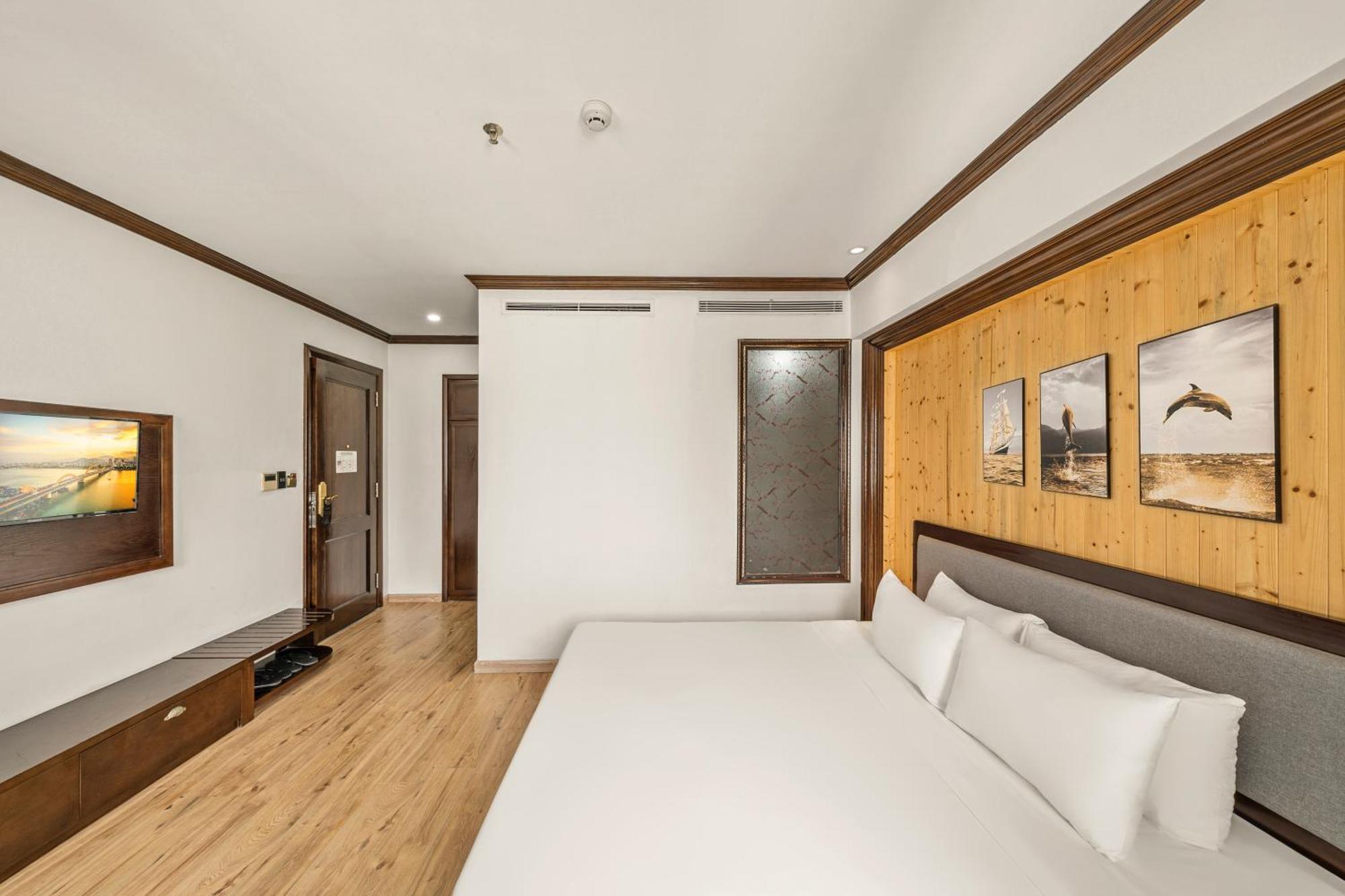 Palazzo Luxury Hotel Дананг Екстериор снимка