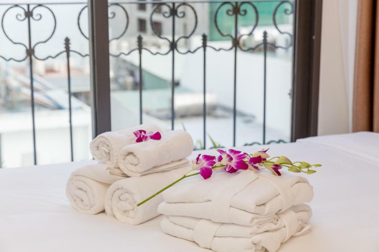 Palazzo Luxury Hotel Дананг Екстериор снимка